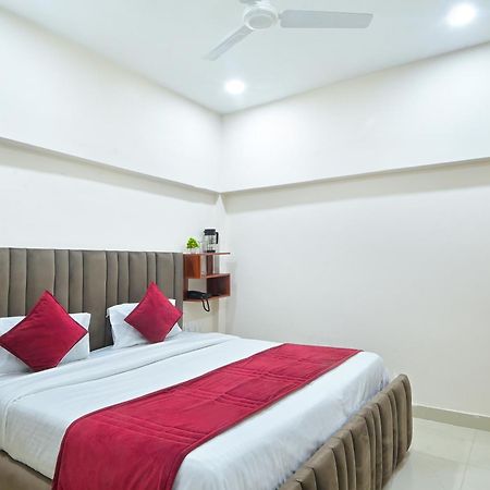 Chowdhry Tourist Lodge - New Delhi Railway Station - 2 Minutes Walk Exterior foto