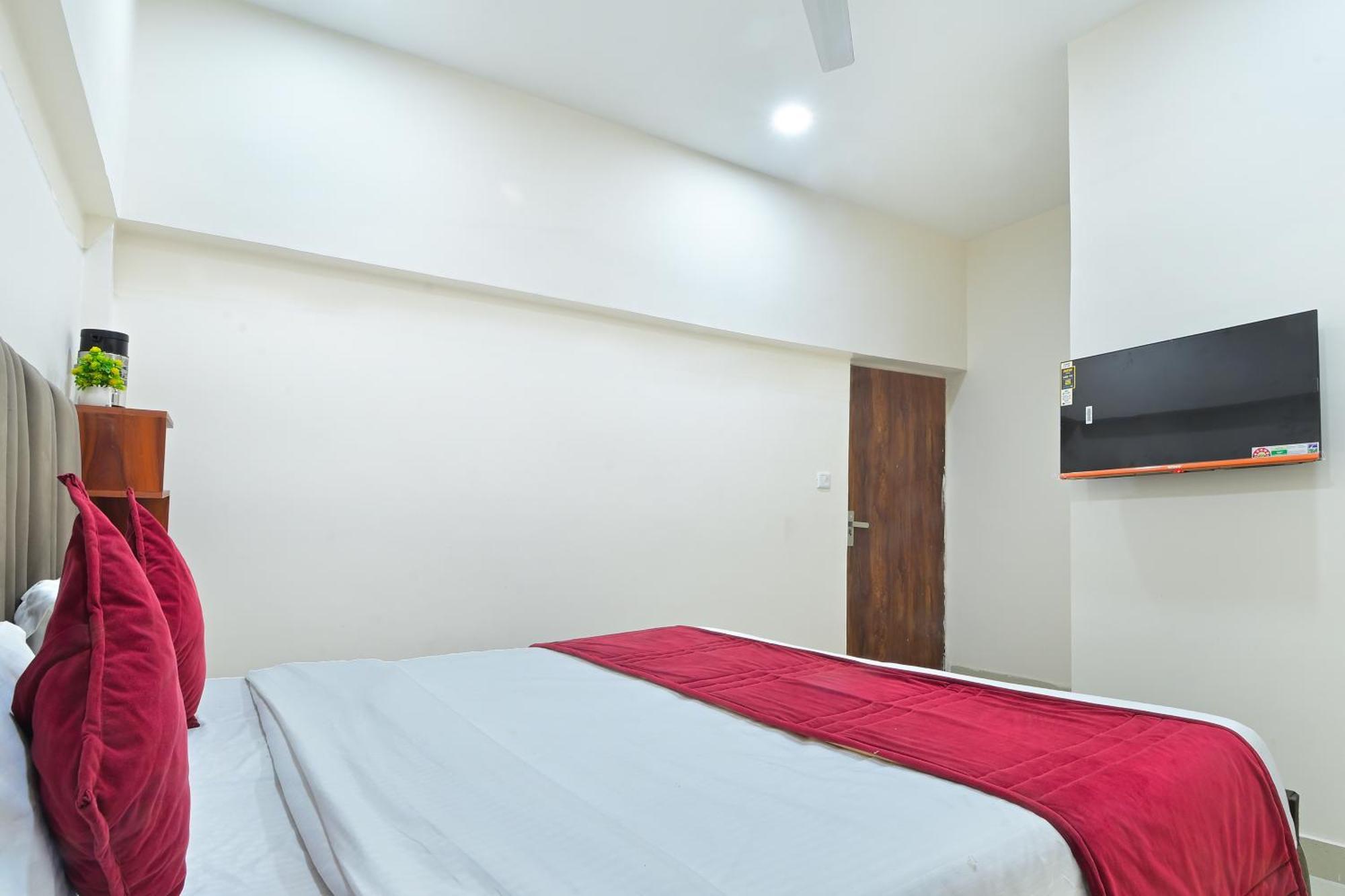 Chowdhry Tourist Lodge - New Delhi Railway Station - 2 Minutes Walk Exterior foto